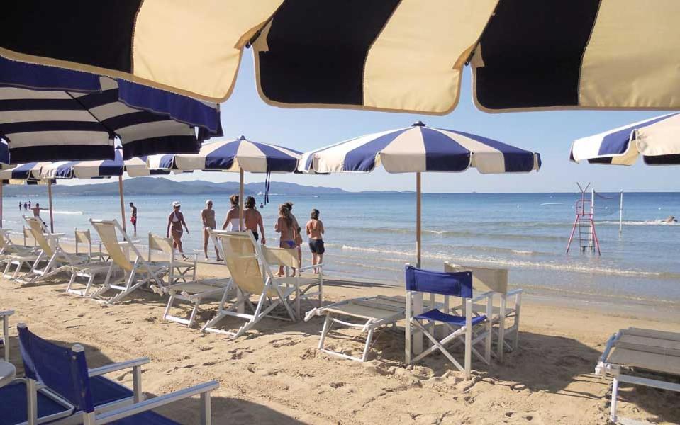 Hotel Ausonia Follonica Εξωτερικό φωτογραφία