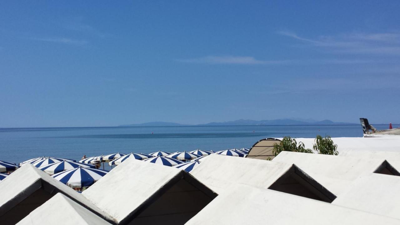 Hotel Ausonia Follonica Εξωτερικό φωτογραφία